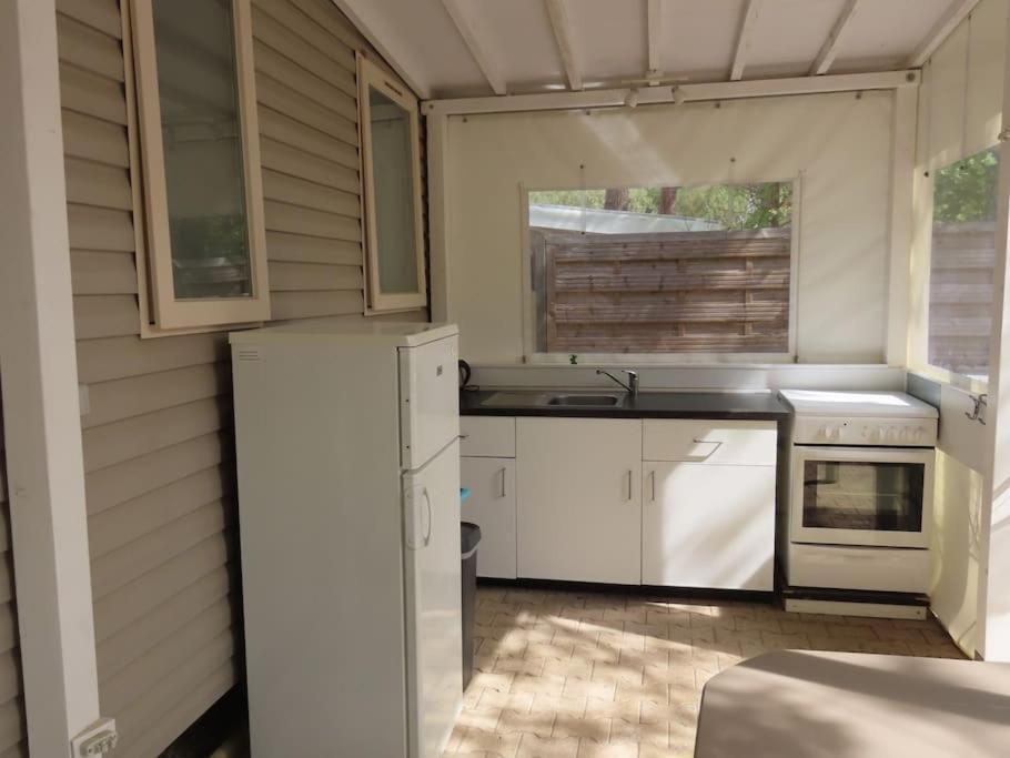 Mobile Home 6-Pers Camping Lei Suves-Cotes D'Azur-Including Airco Roquebrune-sur Argens Kültér fotó
